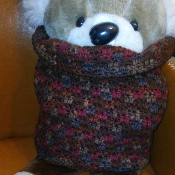 Handcrafted Multicolored Cowl Scarf - Picture 6 of 7